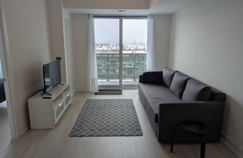 Oshawa Condo | New condo with sunset views!