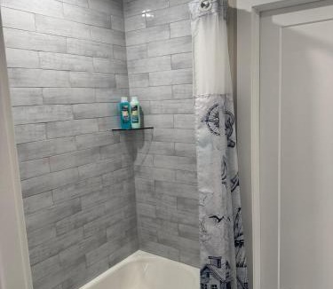 Northfield Apartment | New construction beach house