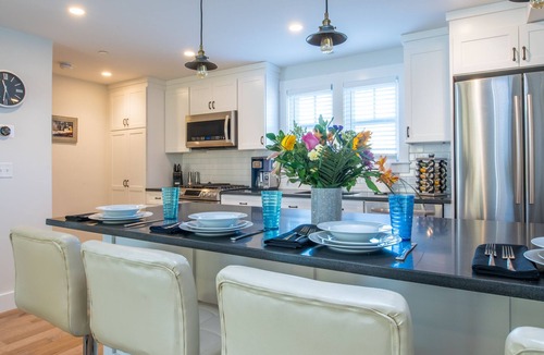 Provincetown Condo | New Construction - Gorgeous 3 Level 3 Bed/3 Bath Condo