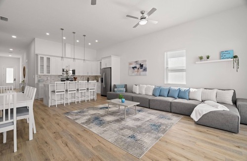 Carrollwood House | New construction heart of Tampa