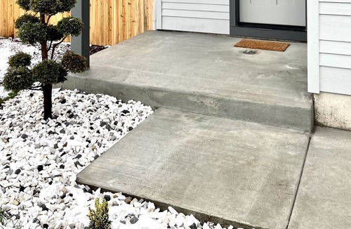 Vancouver House | New Construction Home in the Cul de sac