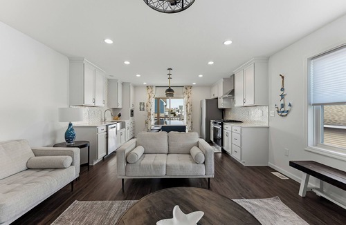 Anglesea Condo | NEW CONSTRUCTION HUGE TOWNHOUSE CLOSE TO THE INLET! GORGEOUS INTERIOR!
