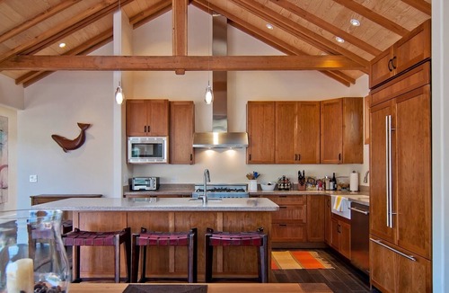 Stinson Beach House | New construction home with large deck on Seadrift Lagoon