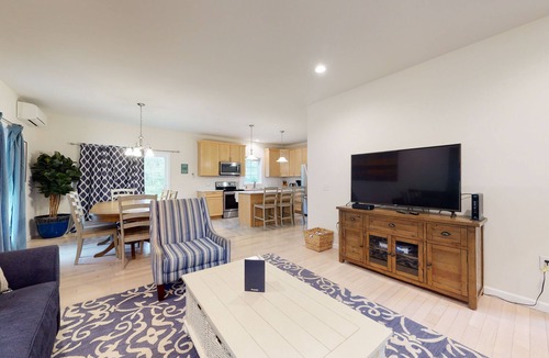 Oak Bluffs House | New Construction with Patio & Yard - Downtown & Beaches