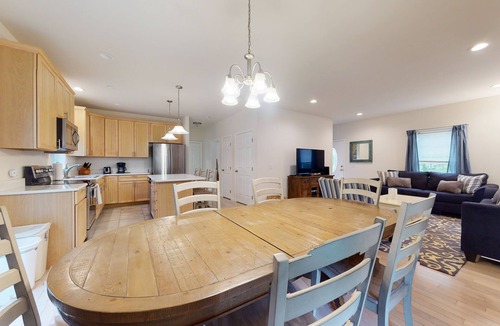 Oak Bluffs House | New Construction with Patio & Yard - Downtown & Beaches