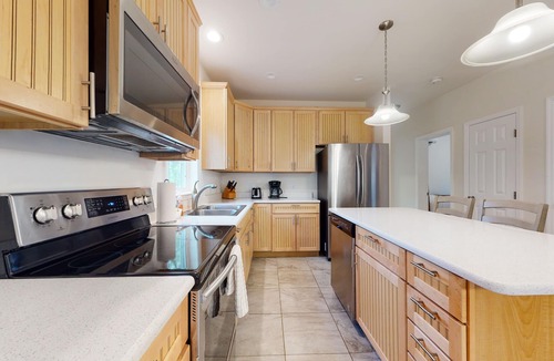 Oak Bluffs House | New Construction with Patio & Yard - Downtown & Beaches