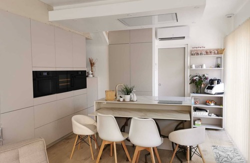 Rocbaron Villa | New contemporary villa with private pool