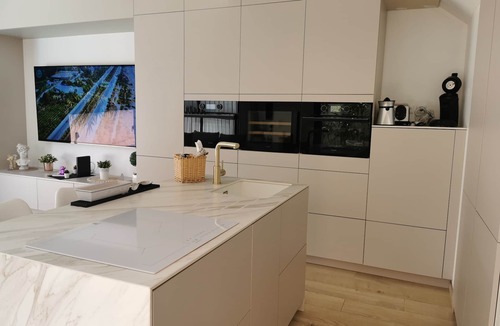 Rocbaron Villa | New contemporary villa with private pool