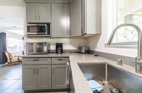 Milpitas House | New! Conveniently Located Silicon Valley 4BR Home