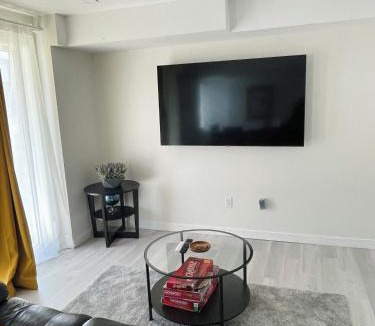 Sharon Apartment | New Cosy bright and Spacious Apartment