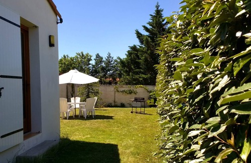 La Chaize-Giraud House | New Cottage, Dolphin Gîtes, à 5 km de Brétignolles sur Mer, Piscine Chauffée