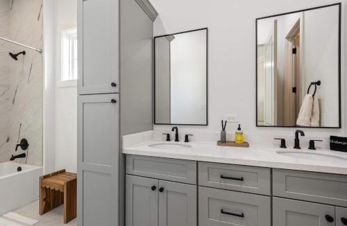 Youngsville House | New cottage near Sports Complex with King Beds