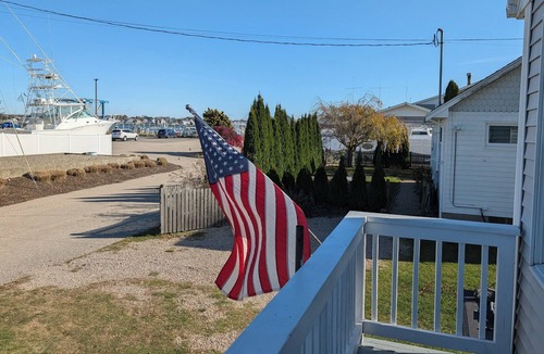 Snug Harbor Cottage | NEW! Cozy 2 bdrm Snug Harbor cottage steps from Point Judith Salt Pond & Marina
