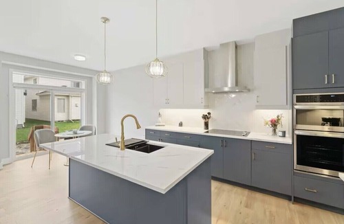 Ottawa Division House | New Cozy and Modern/4 Bedroom/Close to downtown Ottawa