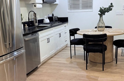 Riverside Condo | New Cozy Boho Back House