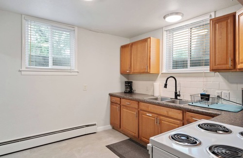 Cheyenne Apartment | NEW! Cozy Carriage Haus - UNIT B - Discount for Monthly Stays
