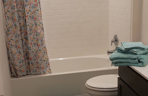 Royse City Bed & Breakfast | New cozy cheerful neat house