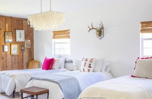 Burton House | NEW | Cozy cottage for 3 | 10 min. to Round Top!