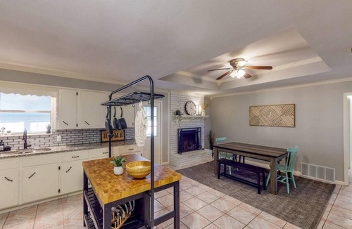 Waco House | New Cozy Home 10 Min to Magnolia and Baylor