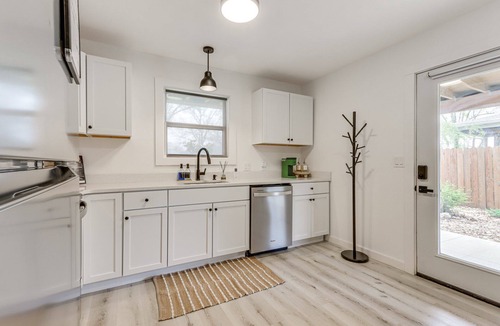 Columbus House | New cozy home in downtown Columbus, KS!