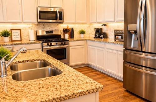 Central Southwest House | New Cozy Home - Mins to Downtown, Med Center & NRG
