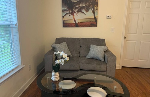 Buford Highway House | NEW! Cozy Inlaw suite- in Brookhaven