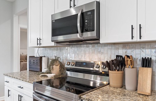 Rockwall House | New Cozy Luxe Rockwall Retreat Minutes to Lakes, Downtown & Shops!