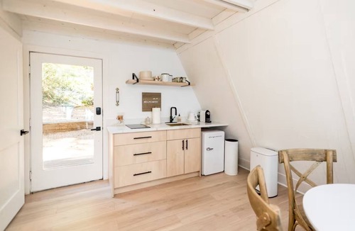 Olympia Cabin | New! Cozy Waterfront A-Frame, Private Beach, Pet Friendly.