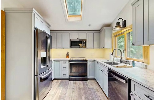 Cranmore Birches Ski Chalet | NEW Cranmore Basecamp Ski/Downtown/Central