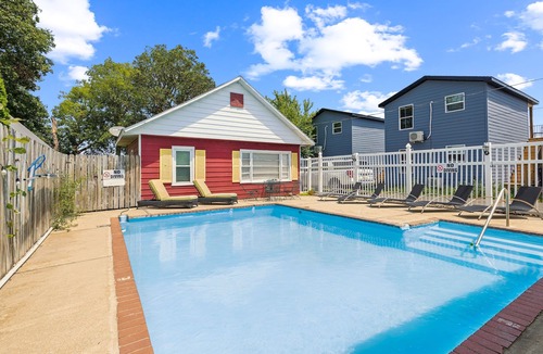 Monticello Cabin | NEW! Dave's Last Resort Lakeside - Long Stay Discount - Cozy Cabin 6