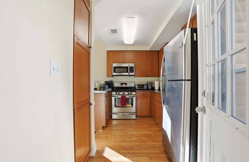 Del Ray House | NEW! DC Area Bungalow Near Shops and Dining