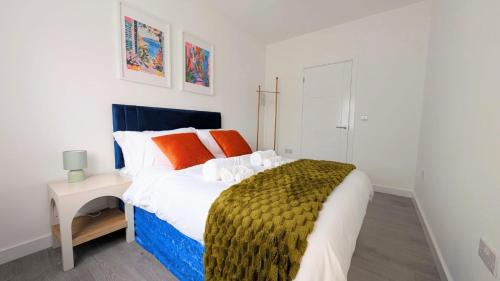 Plumstead Apartment | New! Delightful 2BR Flat in Woolwich