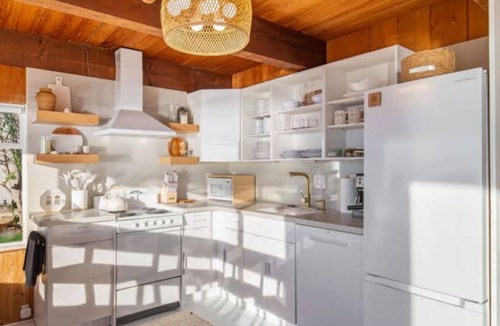 Des Moines House | New! Des Moines Diamond Luxe Beachfront Getaway