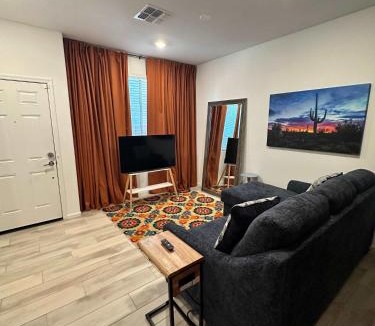 Sahuarita House | NEW Desert Daydream