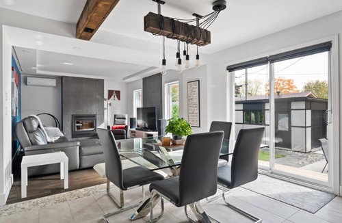 Dollard-des-Ormeaux House | New design house friendly and calmer area