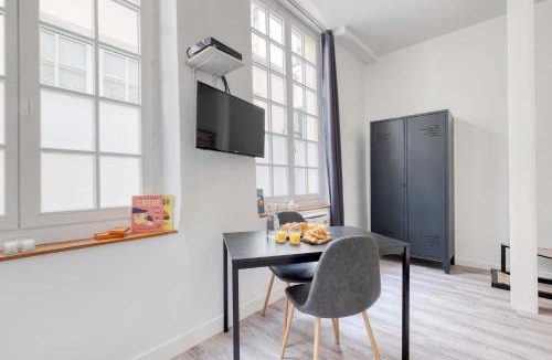Arsenal Apartment | New & Design Studios in the Heart of Le Marais