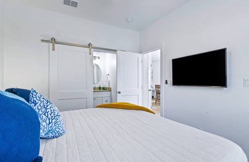Rockport House | NEW DOCK HOLIDAY! Tranquil and stimulating getaway!