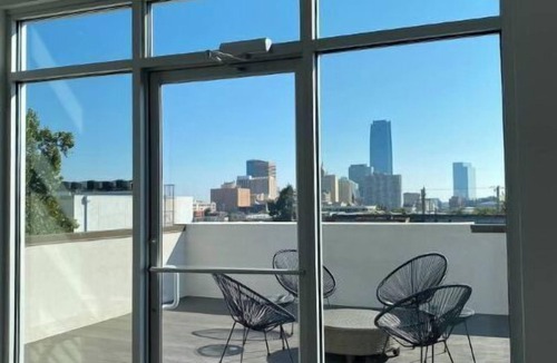Midtown Condo | NEW Downtown 3 Level Modern Condo w/Skyline Views Unit E