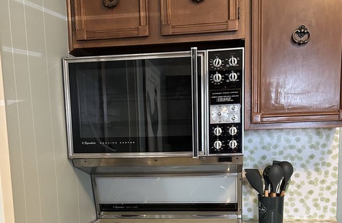 Central Davis House | New Downtown Davis vintage home