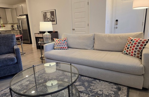 Downtown Condo | New Downtown Raleigh 2-Story Condo with Office