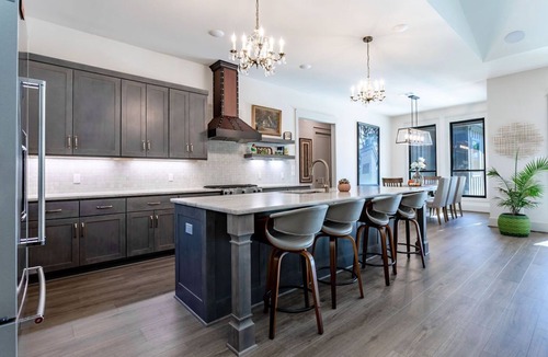 Waco House | New & Downtown! The Bear Claw