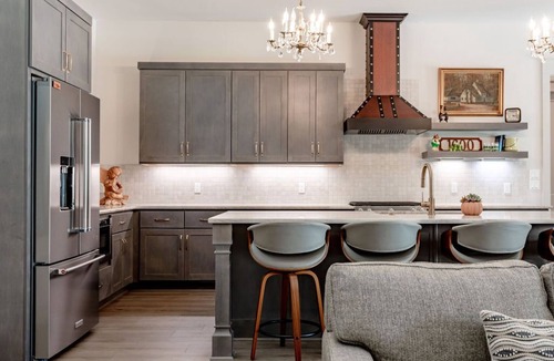Waco House | New & Downtown! The Bear Claw