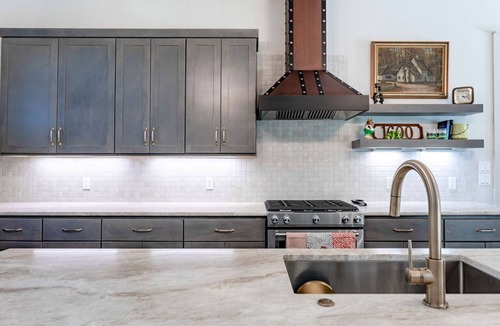 Waco House | New & Downtown! The Bear Claw