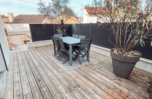 Bergerac House | NEW Duplex Hyper Centre Avec Piscine