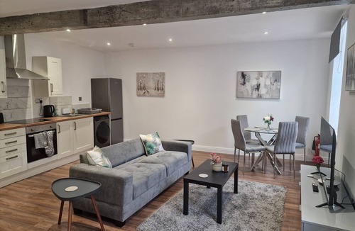 Burnley Apartment | New Duplex Period Delight