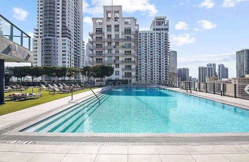 Downtown Miami Condo | NEW! Electric Luxury Downtown Bayfront Brickell