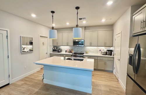 Dublin House | NEW Elegant Central Dublin House 3Bedroom 2.5 Bath