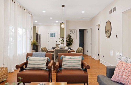 Elmhurst House | New Elmhurst Gem - Game Room!