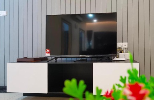 Muar Apartment | NEW EMPEROR HOMESTAY