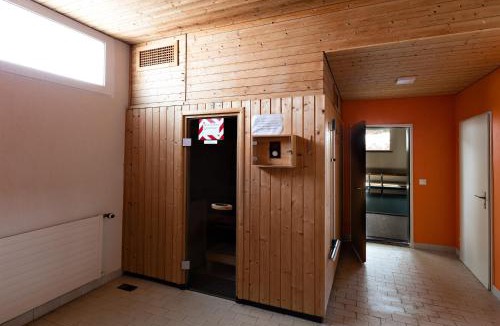 Champfer Apartment | NEW Engadine Alpine Apartment - Pool & Sauna